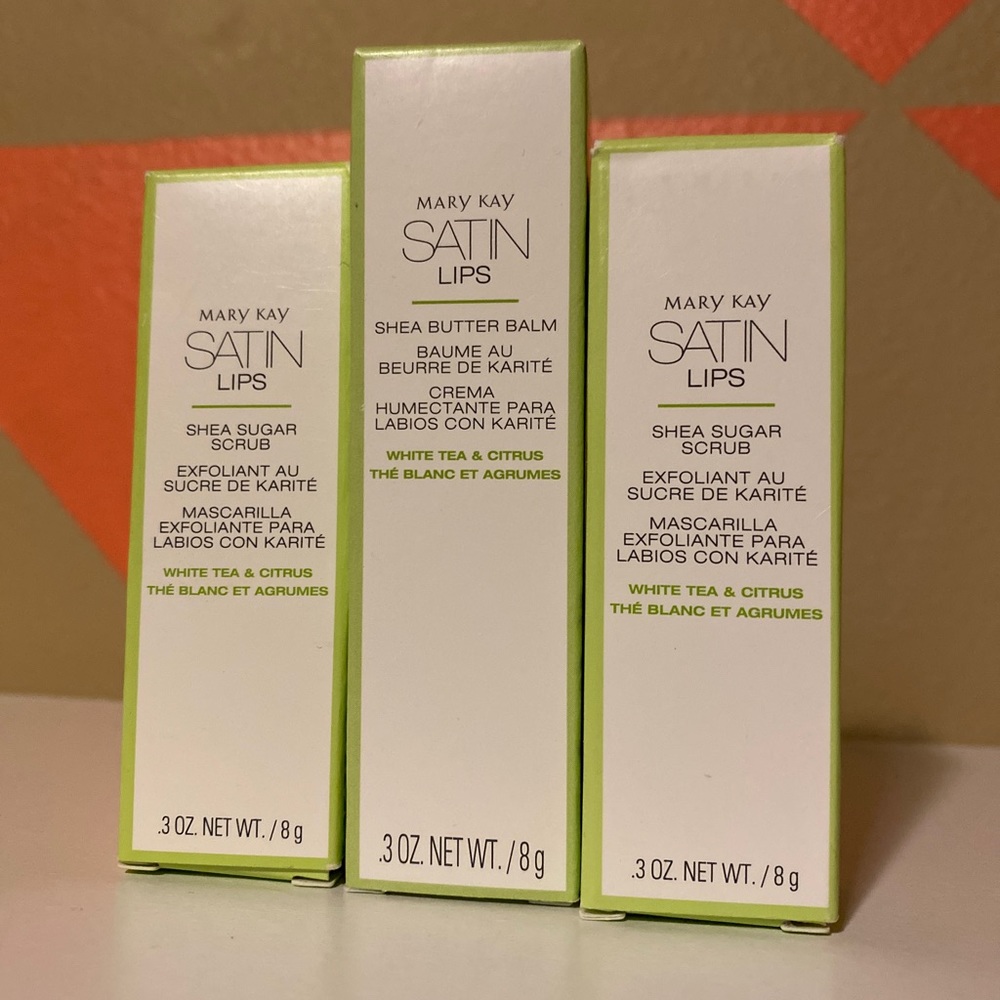 Mary Kay Satin Lips She’s Butter Balm & Shea Sugar Scrub